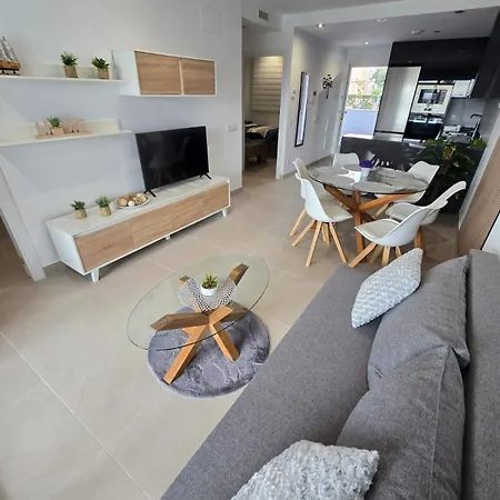 Sofia 2 Bedroom La Mata 托雷维耶哈