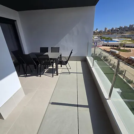 Sofia 2 Bedroom La Mata 托雷维耶哈